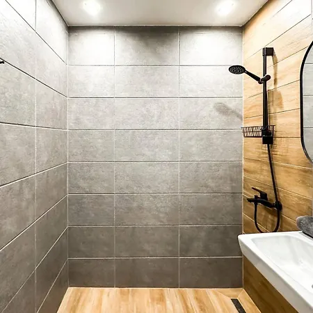Work Friendly 2br Ac Terrace Free Parking *