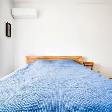 Work Friendly 2br Ac Terrace Free Parking Sofia