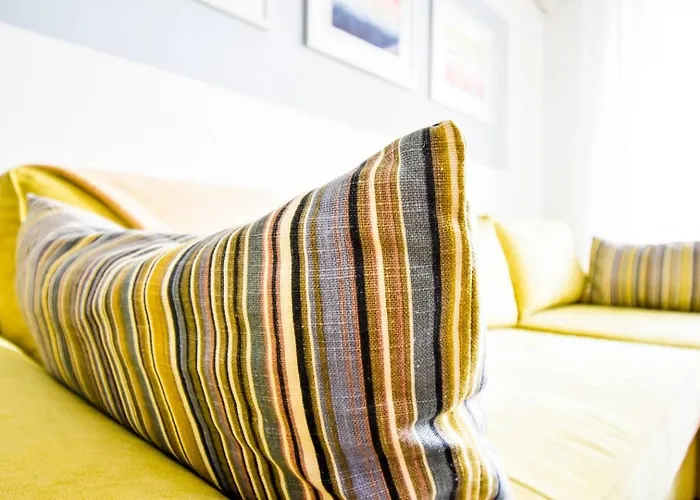 Work Friendly 2br Ac Terrace Str Parking