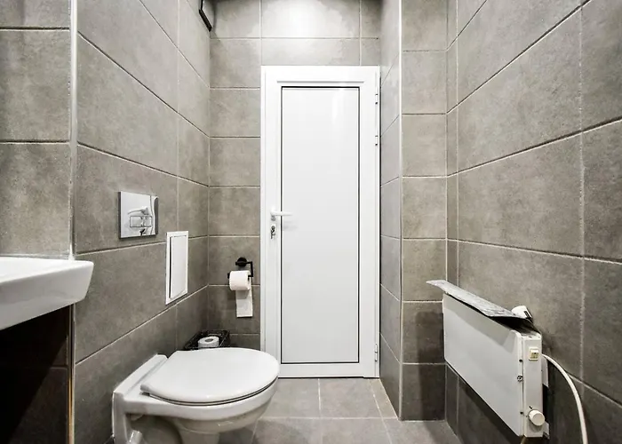 Work Friendly 2br Ac Terrace Str Parking