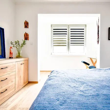 Work Friendly 2br Ac Terrace Str Parking Apartman *